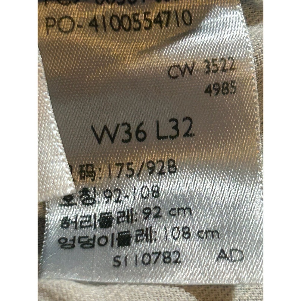 Levis 501 Jeans Mens 36x32 Blue Straight Regular Medium Wash‎ Button Fly. EUC - Picture 5 of 6